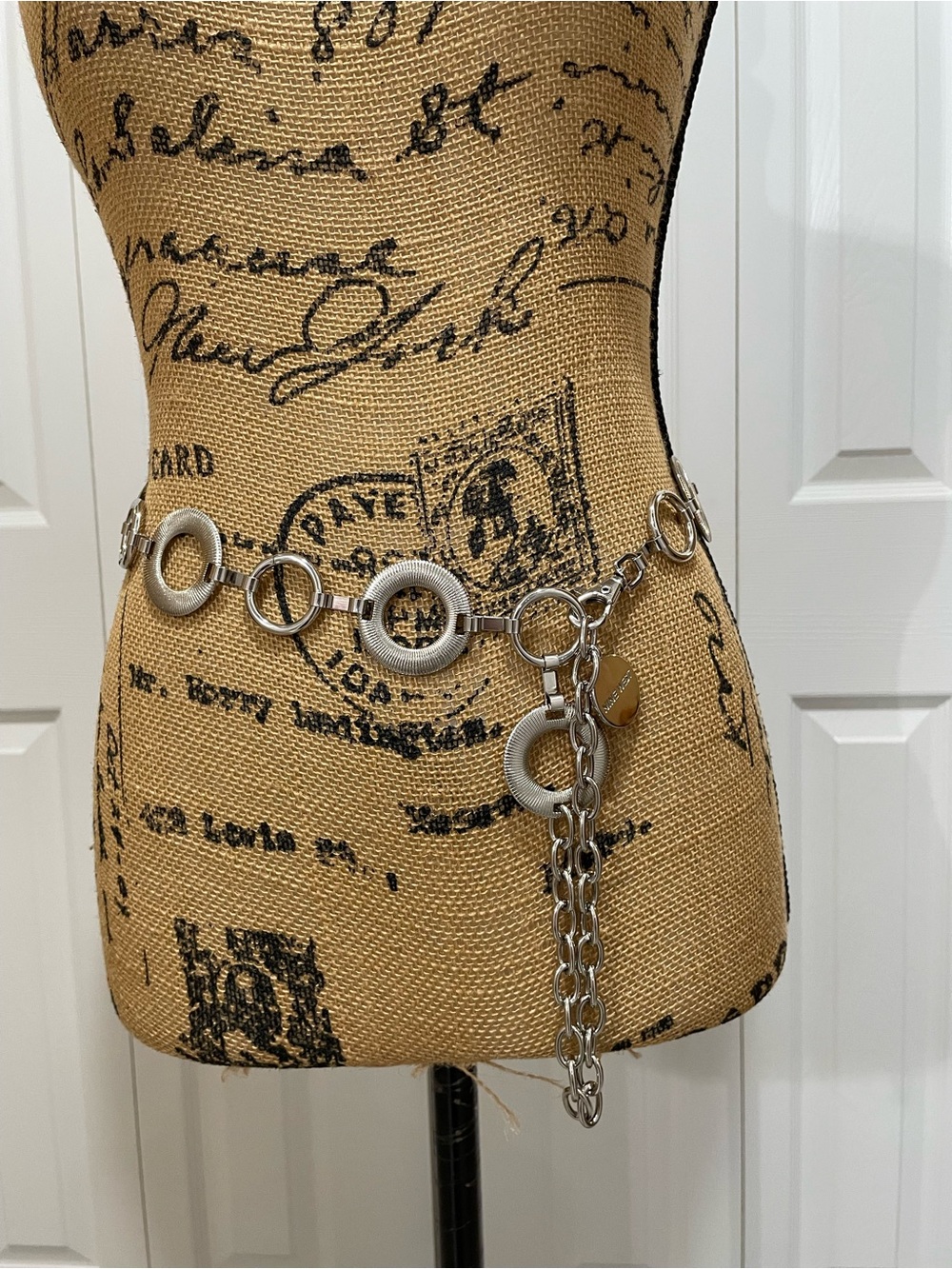 Nine West Silver-Tone Circle Charm Chain Belt